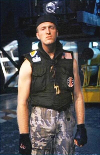 Mark Rolston as Pvt. Drake.