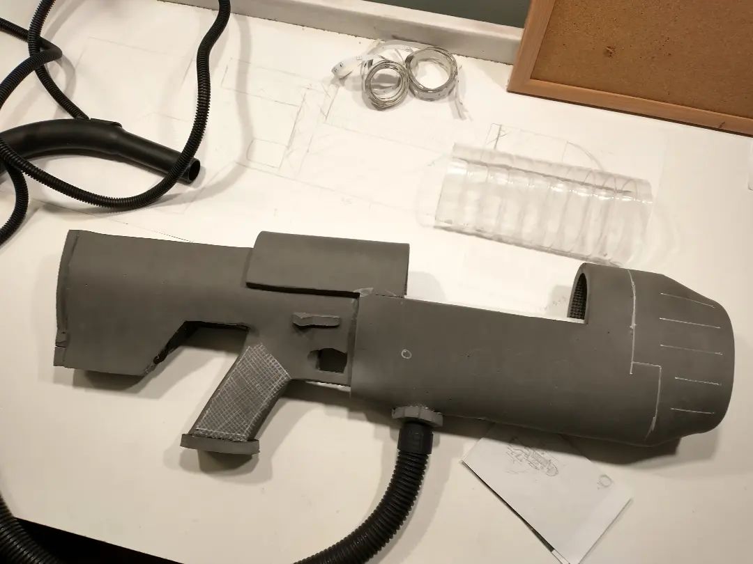 Plasma rifle - foam constructon complete.